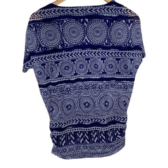 Chicos Blue White Print Mesh Top Small Short Sleeve Stretch - Picture 6 of 12